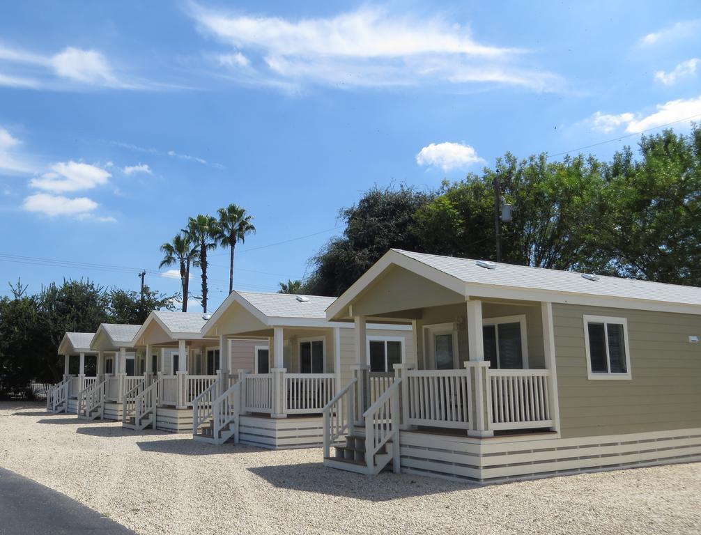 Travelers World Rv Resort Сан Антонио Екстериор снимка